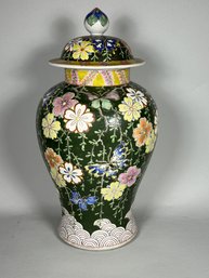 FAMILLE VERDE CHINESE VASE, LATE EMPIRE