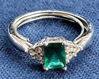 Vintage Avon  Cocktail Ring With Emerald Green And Clear Rhinestones