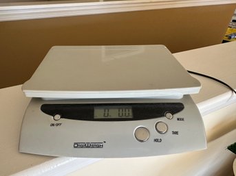 DigiWeight Digital Postal Scale