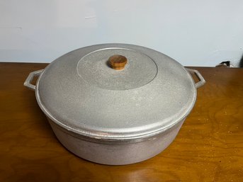 Large Metal Dutch Oven