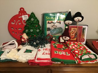 Miscellaneous Christmas Lot