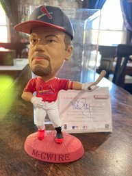 1999 Headliners Limited Edition Sculpture Of Mark McGwire     Limited Edition Of 3,300