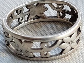 Flower And Vine Open Design Sterling Silver Vintage Ring