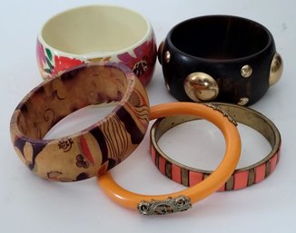 Colorful And Assorted Bangle Bracelet  Costume Lot