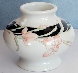 Vintage Wicks N Sticks Porcelain Votive Candle Holder Fiona Black Japan With Lily Design