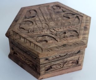 Vintage Carved Wooden Trinket Or Jewelry Box With Bird Design