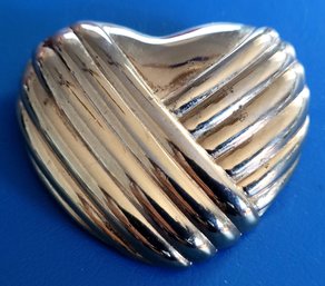 Vintage Gold Tone Ribbed Heart Brooch