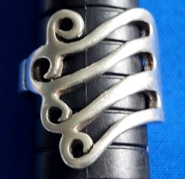 Sleek Sterling Silver Swirl Fork Design Wrap Around Ring