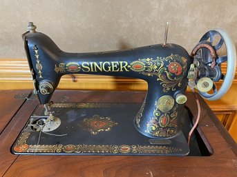 Antique 1910 Singer 66 Treadle Manual Sewing Machine In  Oak Cabinet