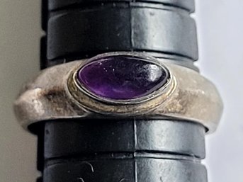Pretty Vintage Modernist Sterling Silver Ring With Nice Amethyst Center