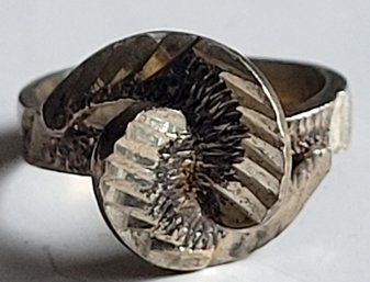 Vintage Sterling Silver Elevated Etched Ying Yang Modernist Ring