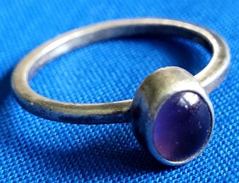 Elegant Vintage Modernist Purple Stone Cabochon Sterling Silver Ring