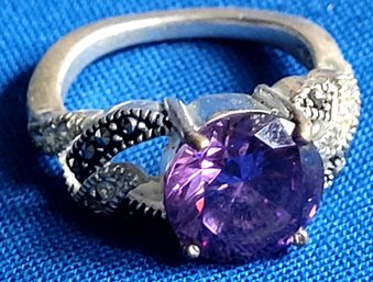 Exquisite Vintage Sterling Silver Marcasite & Amethyst Stone Ring