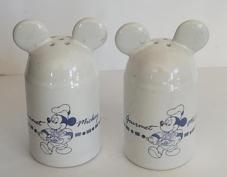 Vintage Classic Gourmet Mickey Mouse Salt And Pepper Shaker Set