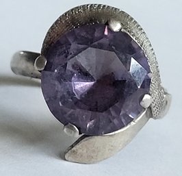 Pretty Vintage Sterling Silver & Amethyst Concktail Ring