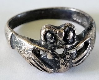 Amazing Vintage Sterling Silver Claddagh Celtic Ring