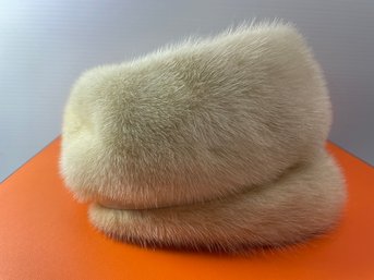 Vintage - Otto Lucas Of London, England  . Norwegian White Mink For Lord And Taylor