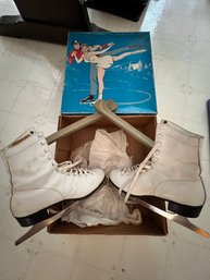 Lake Placid Ladies Ice Skates, Just Right For This Season!