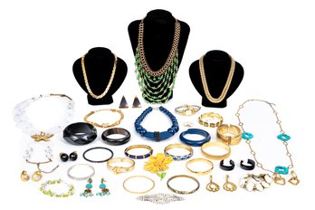 Fabulous Lot Of Assorted Costume Jewelry Pieces