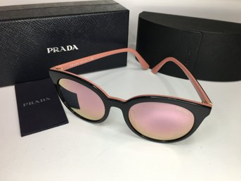 Fabulous Brand New Ladies $450 Retail PRADA Pink & Black Sunglasses - WOW ! With Box & Case - GREAT GIFT !