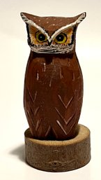 HAND CARVED AND PAINTED SIGNED WOOD OWL: Signed By R. Oloff, Screech Owl 4.56' Long, Base Is 2' In Diameter