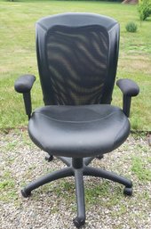 Black Adjustable Office Chair