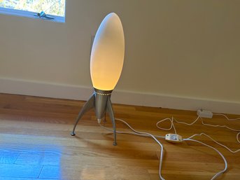 White Rocket Lamp