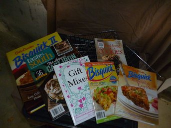 Kitchen Oven Cooking Lot 10 Pieces For Broiling, Cooling And Asst Cookbooks