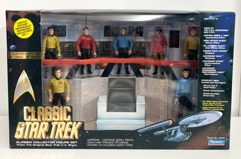 Classic Star Trek Collector Figure Set - Brand New!