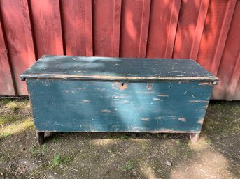 Early Antique Country Blanket Chest