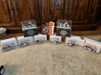 Maisto, Harley Davidson Diecast Motorcycle Replicas From 2004, Plus 3 Diecast Harley's