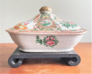 Decorative Asian Inspired Serving Dish With Lid And Wood Stand