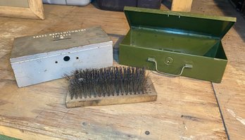 Metal Ticket Box-army Green Box-bristle Brush