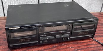 62. Pioneer Stereo Double Cassette Deck CT-W205r