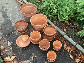 Large Lot Of Terra-cotta Pots Planters Variety Of Sizes