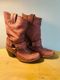 Stunning NEW Leather FRYE Womens Boots