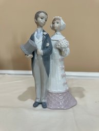 Lladro Figurine Of A Wedding Couple