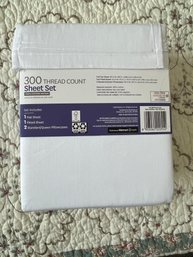 300 Count Full Size Sheets, NIB