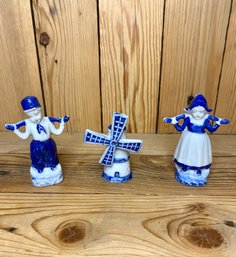 Vintage Delft Blue Dutch Boy And Girl With Windmill