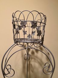 Metal Plant Stand With Large Detachable Basket Top