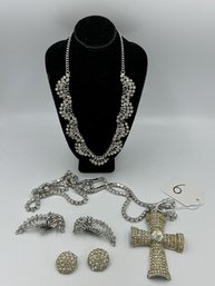 LOT OF CRYSTAL COSTUME JEWELRY