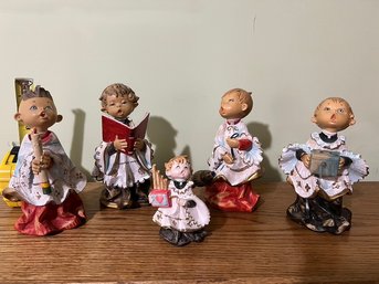 Resin Christmas Church Carollers