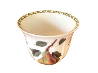 Queen's China Cache Pot