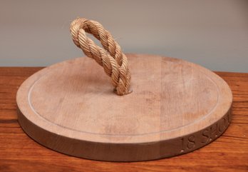 Oak And Rope Co. UK Nautical Rope Handled Cutting Board