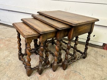 Fantastic Solid Oak Nesting Tables With Spiral Legs