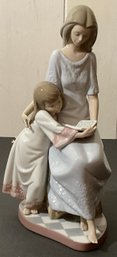 Lladro, #5457 Bedtime Story, Mother, Daughter Reading A Book Figurine