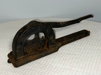 Rare Antique Griswold 2494 Cast Iron Star Tobacco Cutter