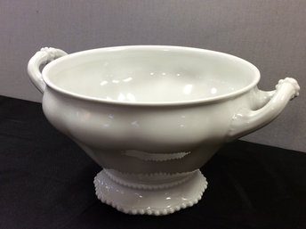 A Rosenthal White Tureen / Bowl