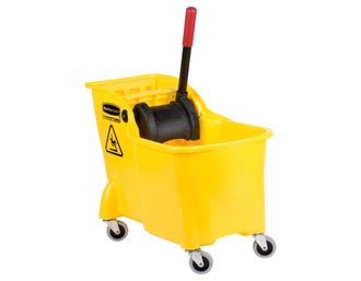 Rubbermaid Mop Bucket With New Mop