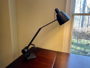 Matte Black Adjustable Arm Desk Lamp